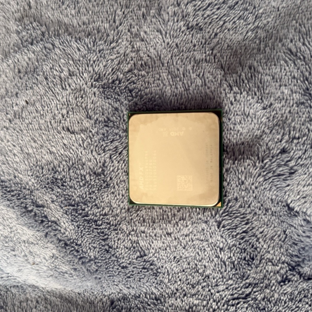 AMD FX-4300 3.8GHz‎ Quad-Core (FD4300WMW4MHK) Processor